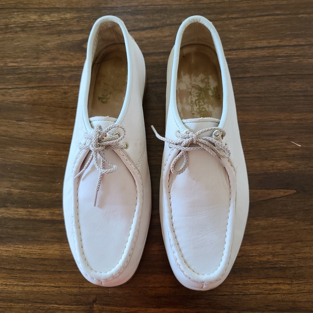 Excellent used Deer Stags men's Lace ups loafers